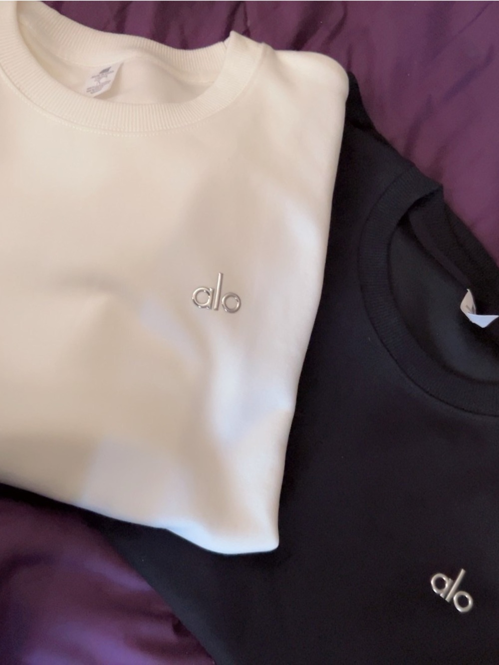 ALO Yoga Crewneck Sweatshirts - Cream/Beige & Black